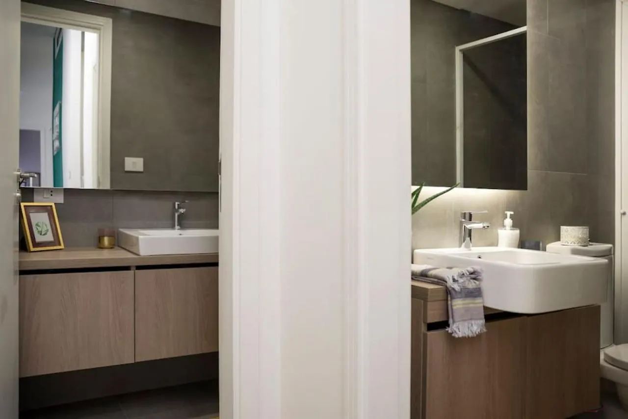 Little Urban Palace 4Br Beirut 0*,